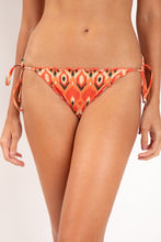 Carica l'immagine nel visualizzatore di Gallery, Gallery: Rio De Sol Slip Bottom Maracai Frufru