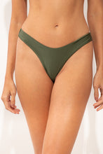 Carica l'immagine nel visualizzatore di Gallery, Gallery: Rio De Sol Slip Bottom Shimmer-Croco Nara