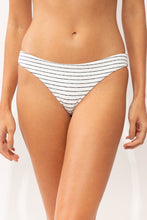 Carica l'immagine nel visualizzatore di Gallery, Gallery: Rio De Sol Slip Bottom Linea-White Essential-Comfy