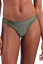Carica l'immagine nel visualizzatore di Gallery, Gallery: Rio De Sol Slip Bottom Croco Essential