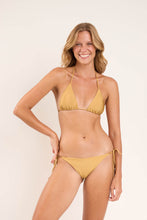 Carica l'immagine nel visualizzatore di Gallery, Model Front: Rio De Sol Slip Bottom Fluity-Dourado Ibiza-Comfy
