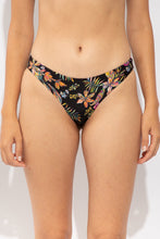 Carica l'immagine nel visualizzatore di Gallery, Gallery: Rio De Sol Slip Bottom Flora Essential-Comfy