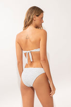 Carica l'immagine nel visualizzatore di Gallery, Model Back: Rio De Sol Slip Bottom Linea-White Essential-Comfy