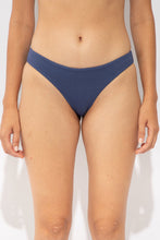 Carica l'immagine nel visualizzatore di Gallery, Gallery: Rio De Sol Slip Bottom Carmel-Blue Essential-Comfy