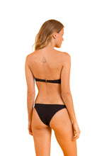 Carica l'immagine nel visualizzatore di Gallery, Model Back: Rio De Sol Completo Set Bora-Black Bandeau-Joy Leblon
