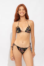 Carica l'immagine nel visualizzatore di Gallery, Model Front: Rio De Sol Reggiseno Top Flora Frufru