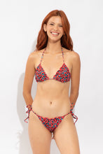 Carica l'immagine nel visualizzatore di Gallery, Model Front: Rio De Sol Reggiseno Top Coral-Feline Frufru