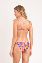 Carica l'immagine nel visualizzatore di Gallery, Model Back: Rio De Sol Reggiseno Top Funny Balconet-Tie