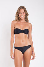 Carica l'immagine nel visualizzatore di Gallery, Model Front: Rio De Sol Slip Bottom Touch-Black Essential-Comfy