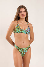 Carica l'immagine nel visualizzatore di Gallery, Model Front: Rio De Sol Completo Set Morumbi Bralette Essential-Comfy