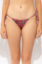 Carica l'immagine nel visualizzatore di Gallery, Gallery: Rio De Sol Slip Bottom Coral-Feline Cheeky-Tie