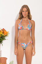 Carica l'immagine nel visualizzatore di Gallery, Model Front: Rio De Sol Reggiseno Top Zinnia Mel