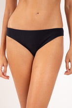 Carica l'immagine nel visualizzatore di Gallery, Gallery: Rio De Sol Slip Bottom Malibu-Black Essential-Comfy