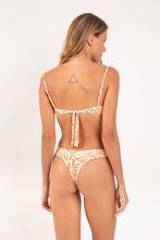 Carica l'immagine nel visualizzatore di Gallery, Model Back: Rio De Sol Completo Set Sahari Juliette Nara