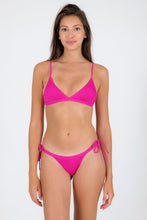 Carica l'immagine nel visualizzatore di Gallery, Model Front: Rio De Sol Reggiseno Top Cotele-Amaranto Tri-Fixo
