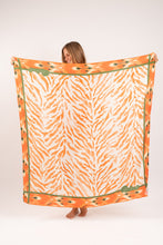 Carica l'immagine nel visualizzatore di Gallery, Model Front: Rio De Sol Pareo Sahari Canga