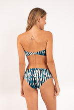 Carica l'immagine nel visualizzatore di Gallery, Model Back: Rio De Sol Slip Bottom Azule Amy
