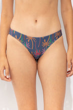 Carica l'immagine nel visualizzatore di Gallery, Gallery: Rio De Sol Slip Bottom Coqueiro Essential-Comfy