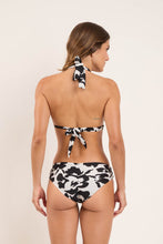 Carica l'immagine nel visualizzatore di Gallery, Model Back: Rio De Sol Slip Bottom Poppy Mel-Comfy