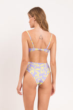 Carica l'immagine nel visualizzatore di Gallery, Model Back: Rio De Sol Slip Bottom Glow Hotpants