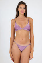 Carica l'immagine nel visualizzatore di Gallery, Model Front: Rio De Sol Slip Bottom Shimmer-Harmonia California