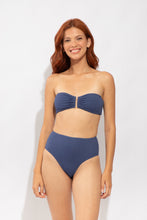 Carica l'immagine nel visualizzatore di Gallery, Model Front: Rio De Sol Slip Bottom Carmel-Blue Hotpants