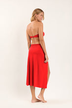 Carica l'immagine nel visualizzatore di Gallery, Model Back: Rio De Sol Gonna Da Spiaggia Rouge Long-Skirt-Knot