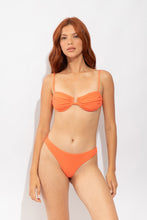 Carica l'immagine nel visualizzatore di Gallery, Model Front: Rio De Sol Slip Bottom Tribu-Flow Nice