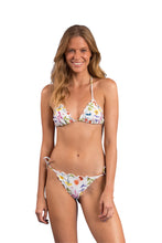 Carica l'immagine nel visualizzatore di Gallery, Model Front: Rio De Sol Slip Bottom Countryside Frufru