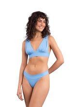 Carica l'immagine nel visualizzatore di Gallery, Model Front: Rio De Sol Slip Bottom Baltico Essential-Cos