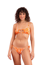 Carica l'immagine nel visualizzatore di Gallery, Model Front: Rio De Sol Completo Set Trail-Orange Tank-Tie Ibiza-Comfy
