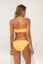 Carica l'immagine nel visualizzatore di Gallery, Model Back: Wednesday In Hawaii By Rio De Sol Slip Bottom Lilikoi Waikiki