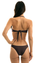 Carica l'immagine nel visualizzatore di Gallery, Model Back: Rio De Sol Reggiseno Top Meteorite Bandeau
