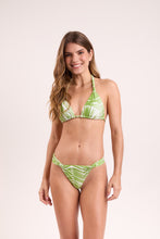 Carica l'immagine nel visualizzatore di Gallery, Model Front: Rio De Sol Slip Bottom Palms Mel