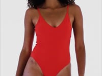 Carica e avvia il video nel visualizzatore di galleria, Video: Rio De Sol Intero Rouge Hype