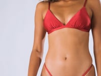 Carica e avvia il video nel visualizzatore di galleria, Video: Rio De Sol Slip Bottom Shimmer-Divino California