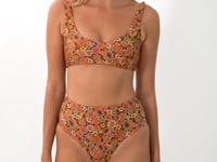 Carica e avvia il video nel visualizzatore di galleria, Video: Rio De Sol Completo Set Bouquet Bliss Hotpants