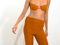 Carica e avvia il video nel visualizzatore di galleria, Video: Rio De Sol Pantaloni Da Spiaggia Ferrugo Murana Pants