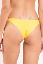 Carica l'immagine nel visualizzatore di Gallery, Image 07: Rio De Sol Slip Bottom Amarelo Cheeky-Crispy