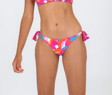 Carica l'immagine nel visualizzatore di Gallery, Gallery: Rio De Sol Slip Bottom Antelope Italy