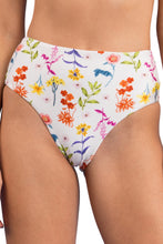Carica l'immagine nel visualizzatore di Gallery, Gallery: Rio De Sol Slip Bottom Countryside Hotpants