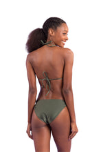 Carica l'immagine nel visualizzatore di Gallery, Model Back: Rio De Sol Slip Bottom Croco Ibiza-Comfy