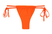 Carica l'immagine nel visualizzatore di Gallery, Product Front: Rio De Sol Slip Bottom Dots-Orange Pipa