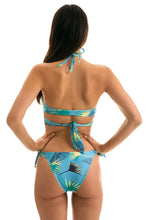 Carica l'immagine nel visualizzatore di Gallery, Model Back: Rio De Sol Slip Bottom Flower Geometric Transp Comfort