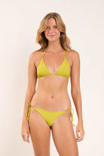 Carica l'immagine nel visualizzatore di Gallery, Model Front: Rio De Sol Slip Bottom Fluity-Abacateiro Ibiza-Comfy