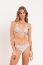 Carica l'immagine nel visualizzatore di Gallery, Model Front: Rio De Sol Slip Bottom Glow Essential-Comfy