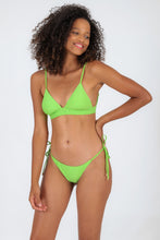 Carica l'immagine nel visualizzatore di Gallery, Model Front: Rio De Sol Slip Bottom Lemon Ibiza