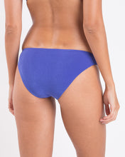 Carica l'immagine nel visualizzatore di Gallery, Image 05: Rio De Sol Slip Bottom Malibu-Indigo Essential-Comfy