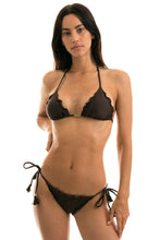 Carica l'immagine nel visualizzatore di Gallery, Model Front: Rio De Sol Slip Bottom Meteorite Frufru