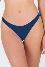 Carica l'immagine nel visualizzatore di Gallery, Gallery: Rio De Sol Slip Bottom Navy Essential-Comfy